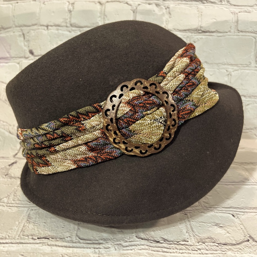 SCALA COLLEZIONE Wool Hat w Attached Scarf Brown